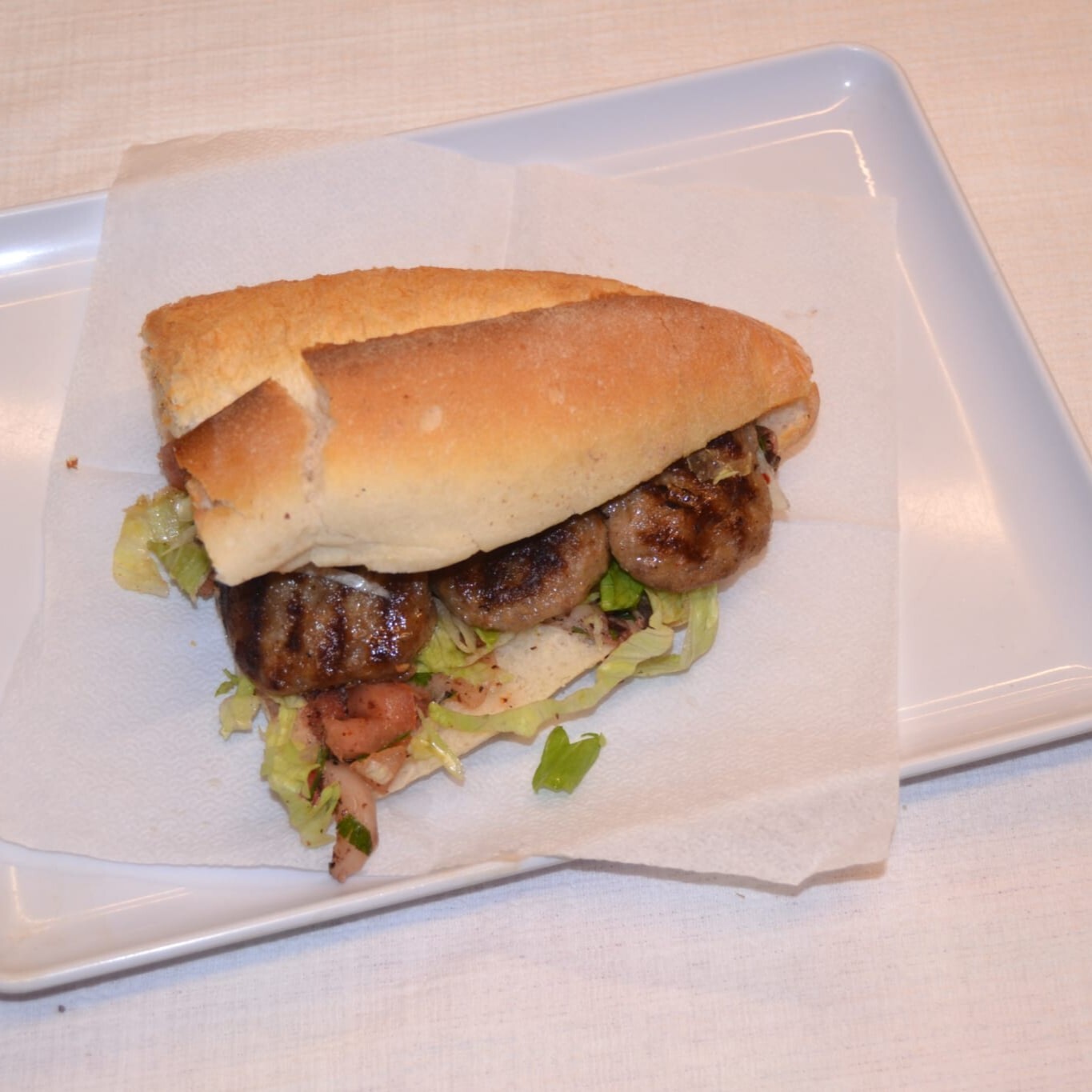 Yarım Ekmek Arası Izgara Köfte