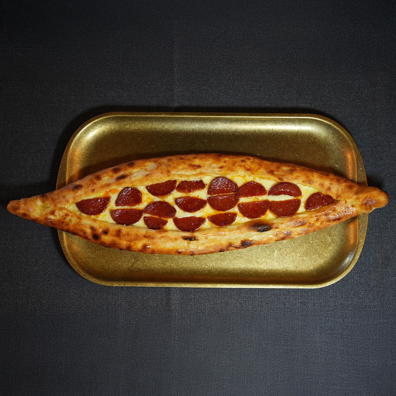 Sucuklu Kaşarlı Pide