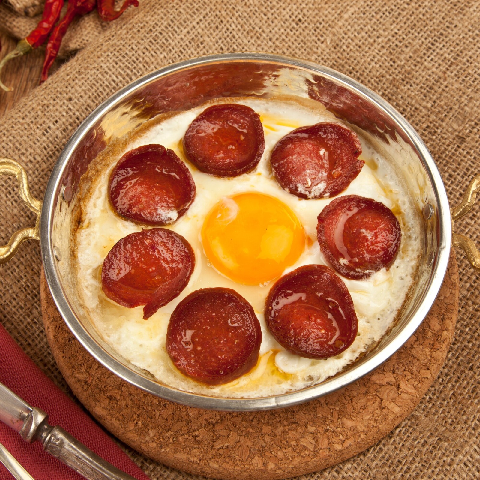 Sucuklu Yumurta