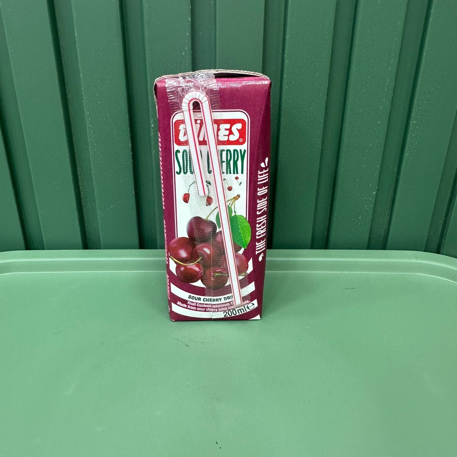 Kutu Meyve Suyu (Vişne) (200 ml)
