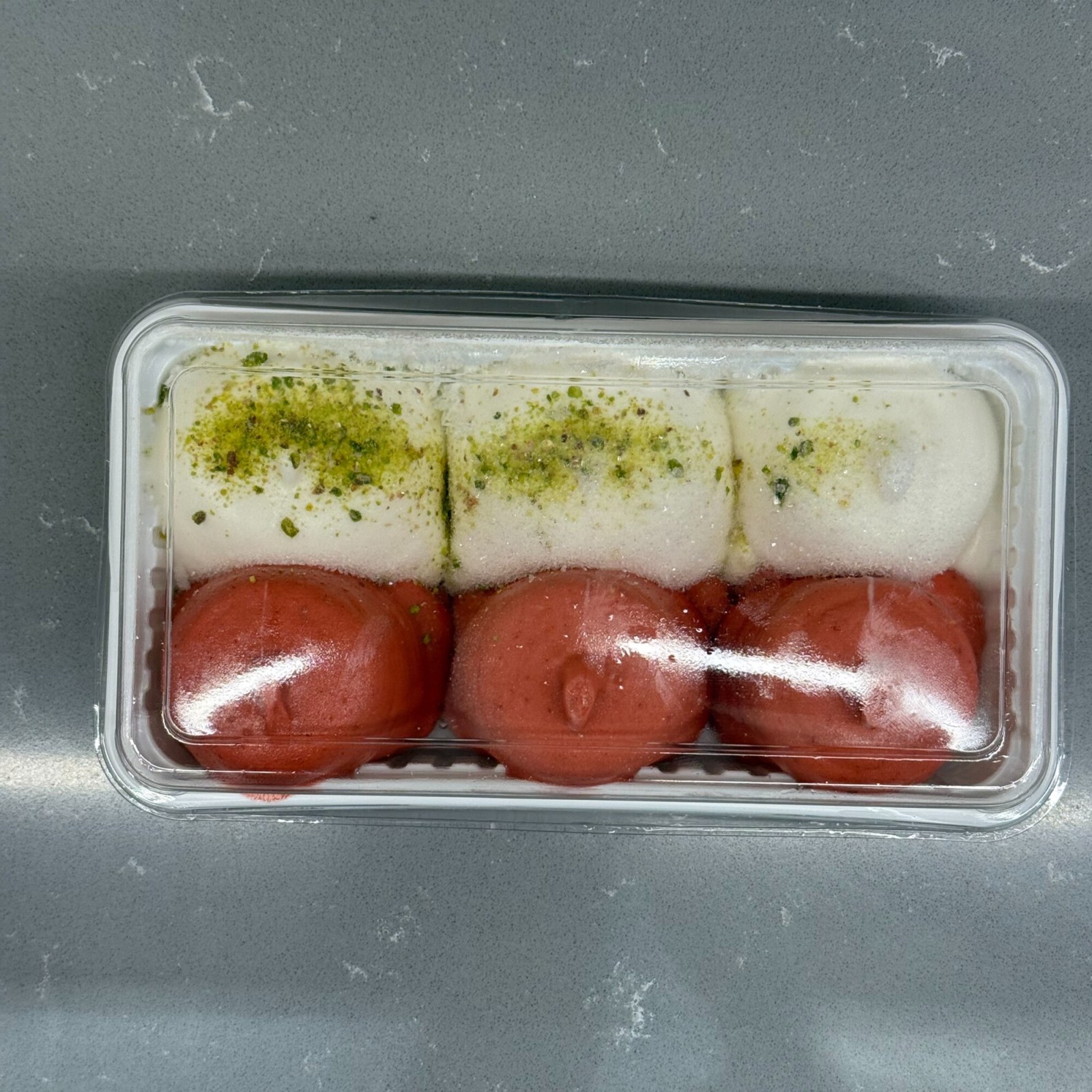 Sade & Çilekli Dondurma (480 gr.)