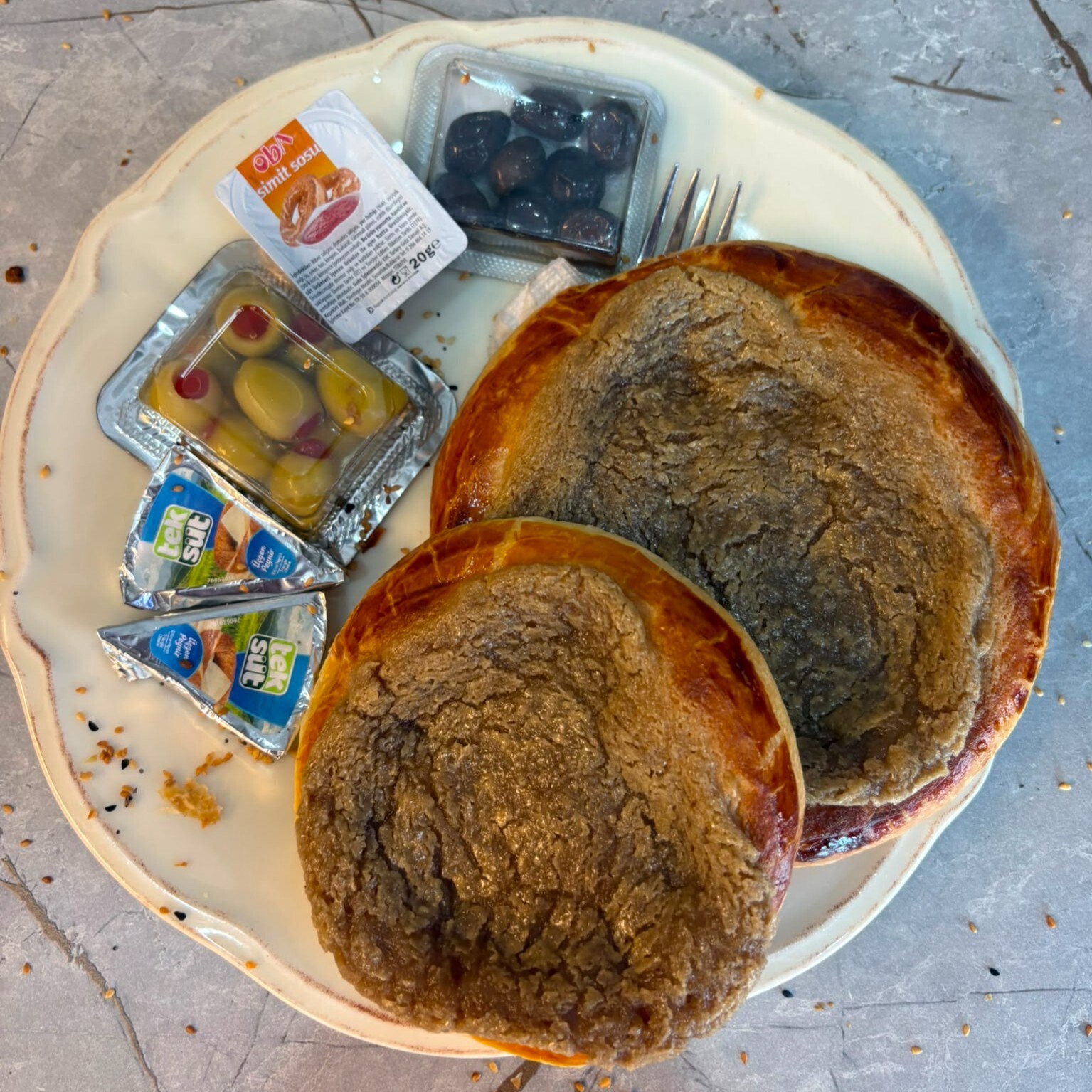 Tahinli Pide (Büyük)