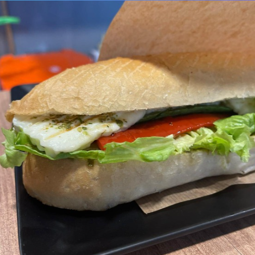 Vejateryan Hellim Sandwich