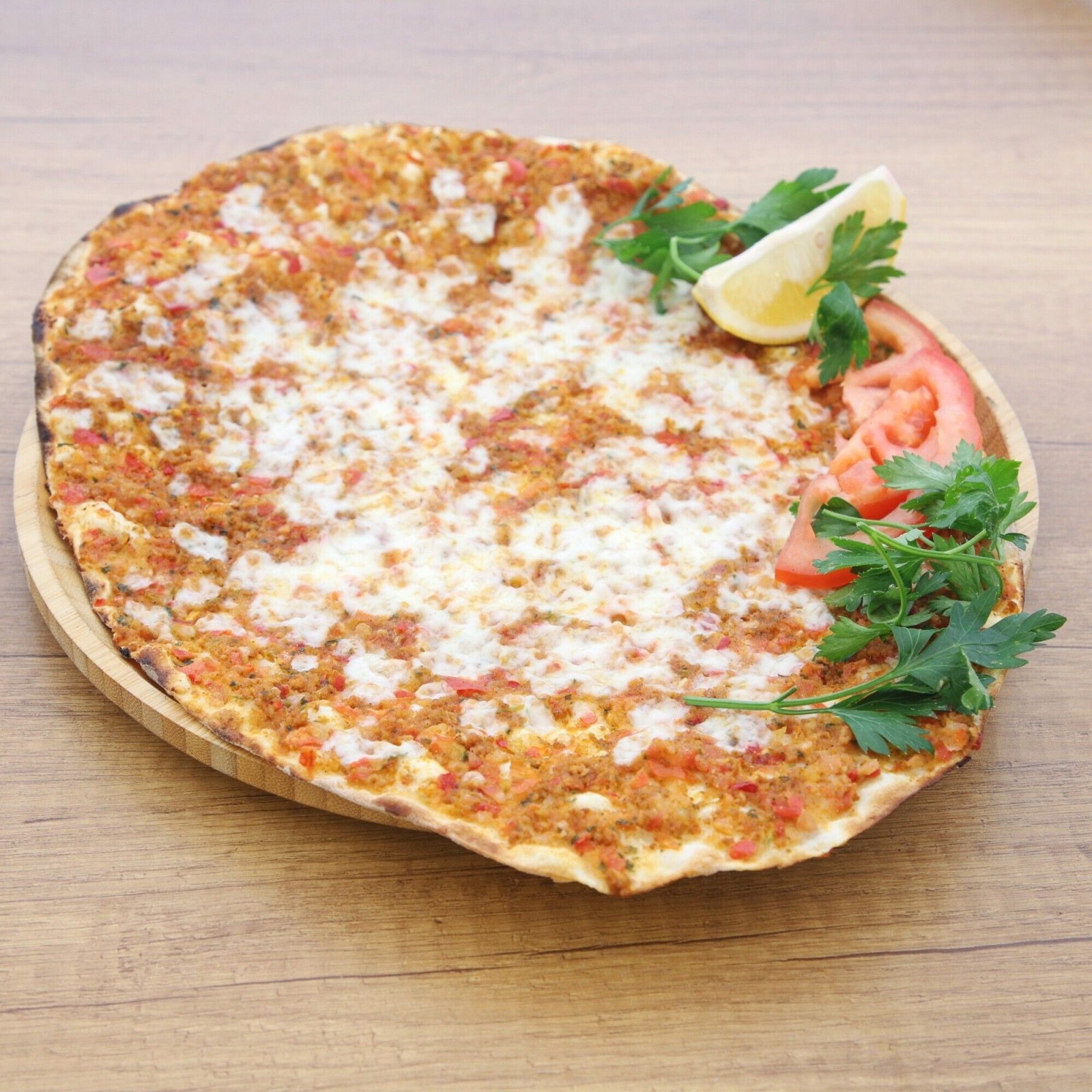 Kasarlı Lahmacun