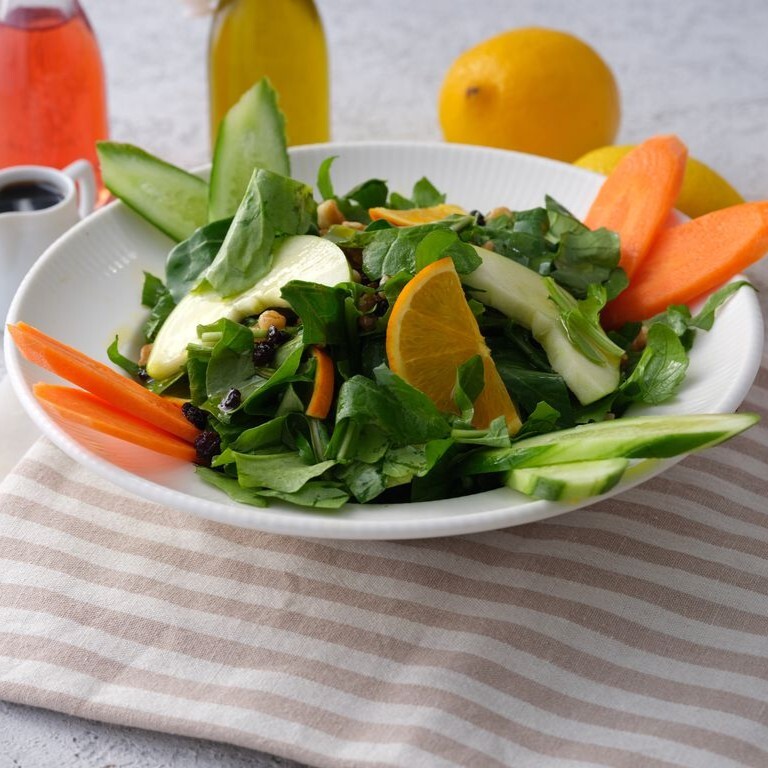 Cevizli Roka Salatası