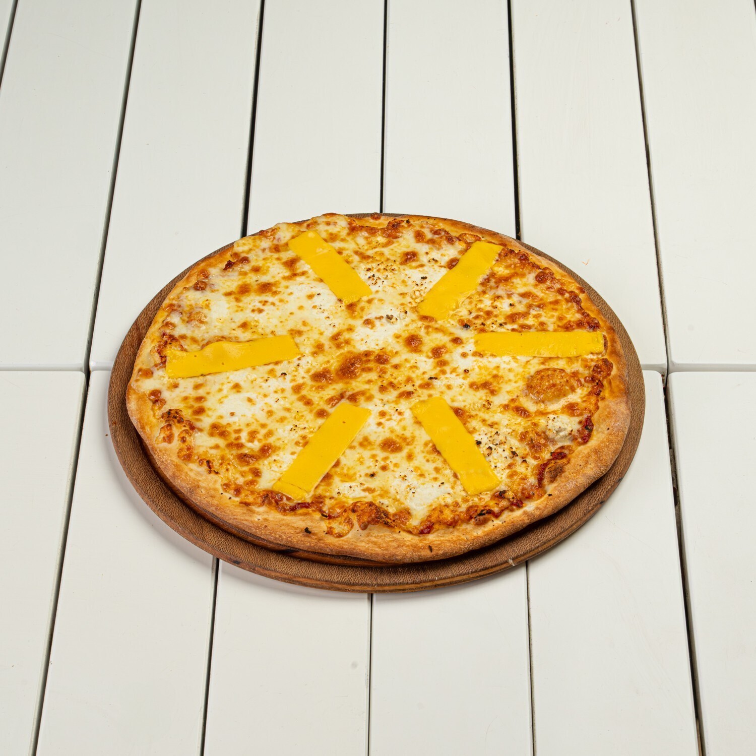 Çeşit Çeşit Peynir Pizza (Büyük)