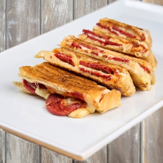 Extra Bol Malzemeli Karışık Tost