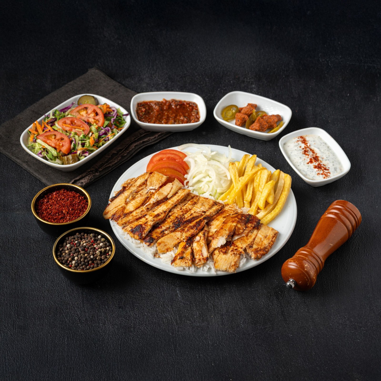 Basmati Pilav Üstü Tavuk Döner Menü