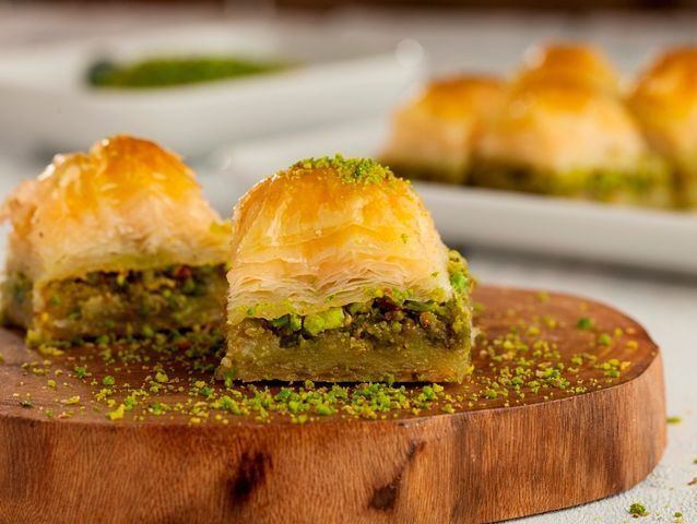 Fıstıklı Baklava (1 kg.)