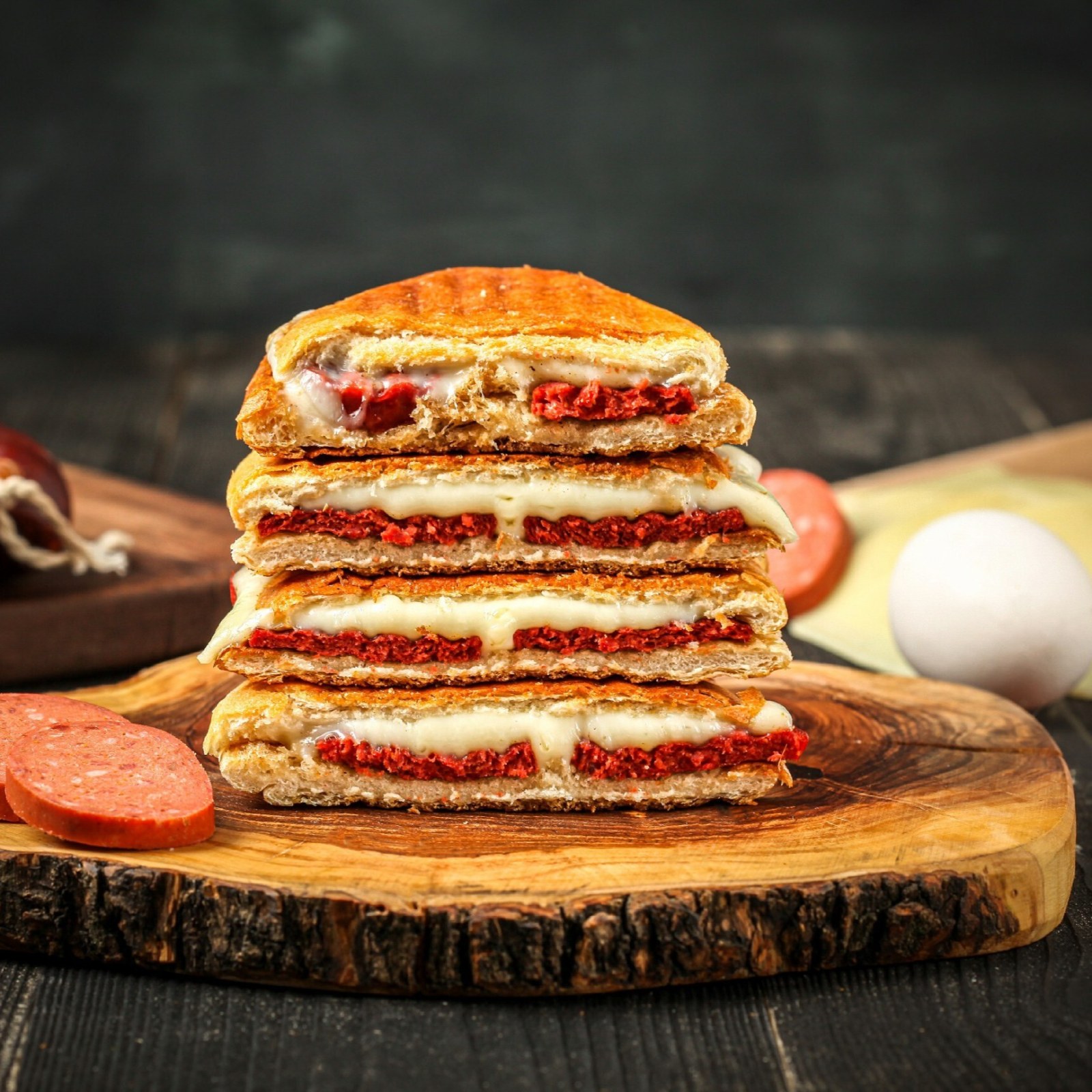 Gurme Sucuklu Kaşarlı Tost