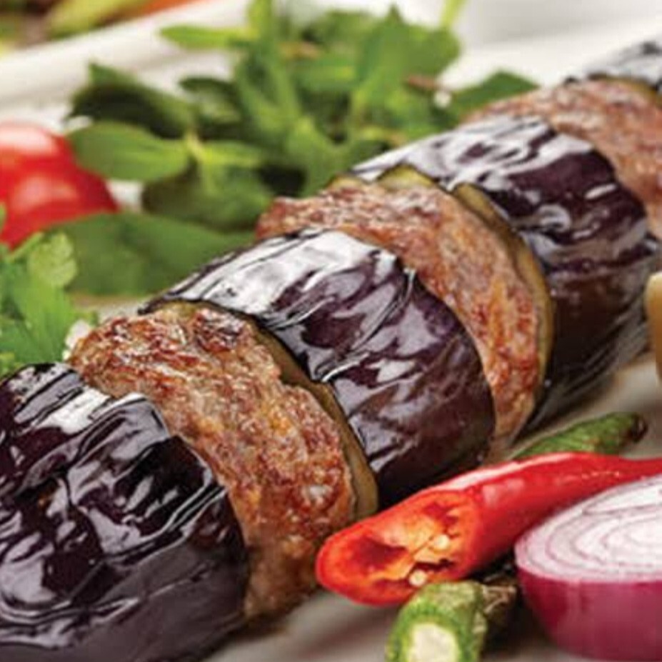 Özel Patlıcanlı Kebap Satır Et Kıyım Kebabı ile VIP Kebap Tavsiye Ürün Luxury Kebapçı Pir Hasan