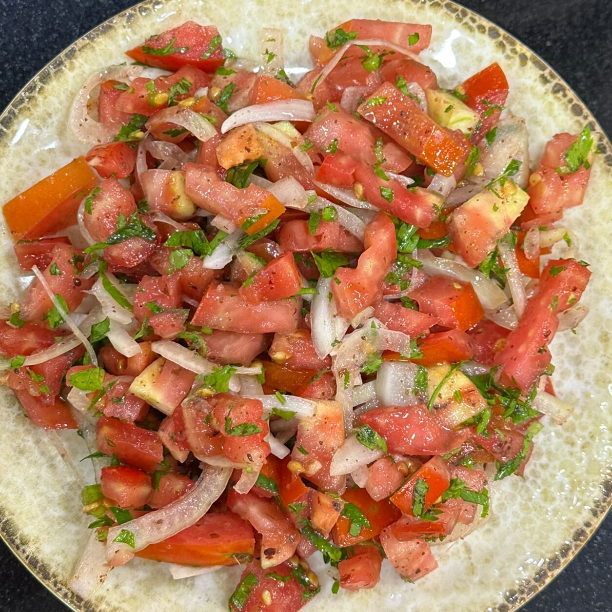 Domates Salatası