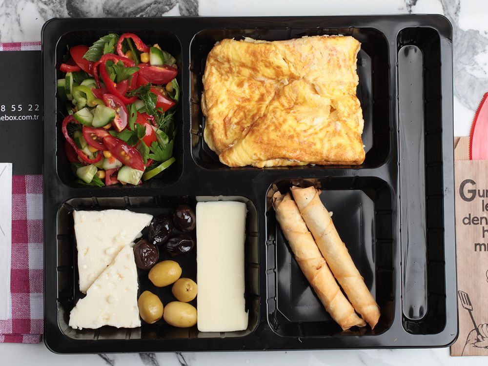 Sade Omlet Tabağı