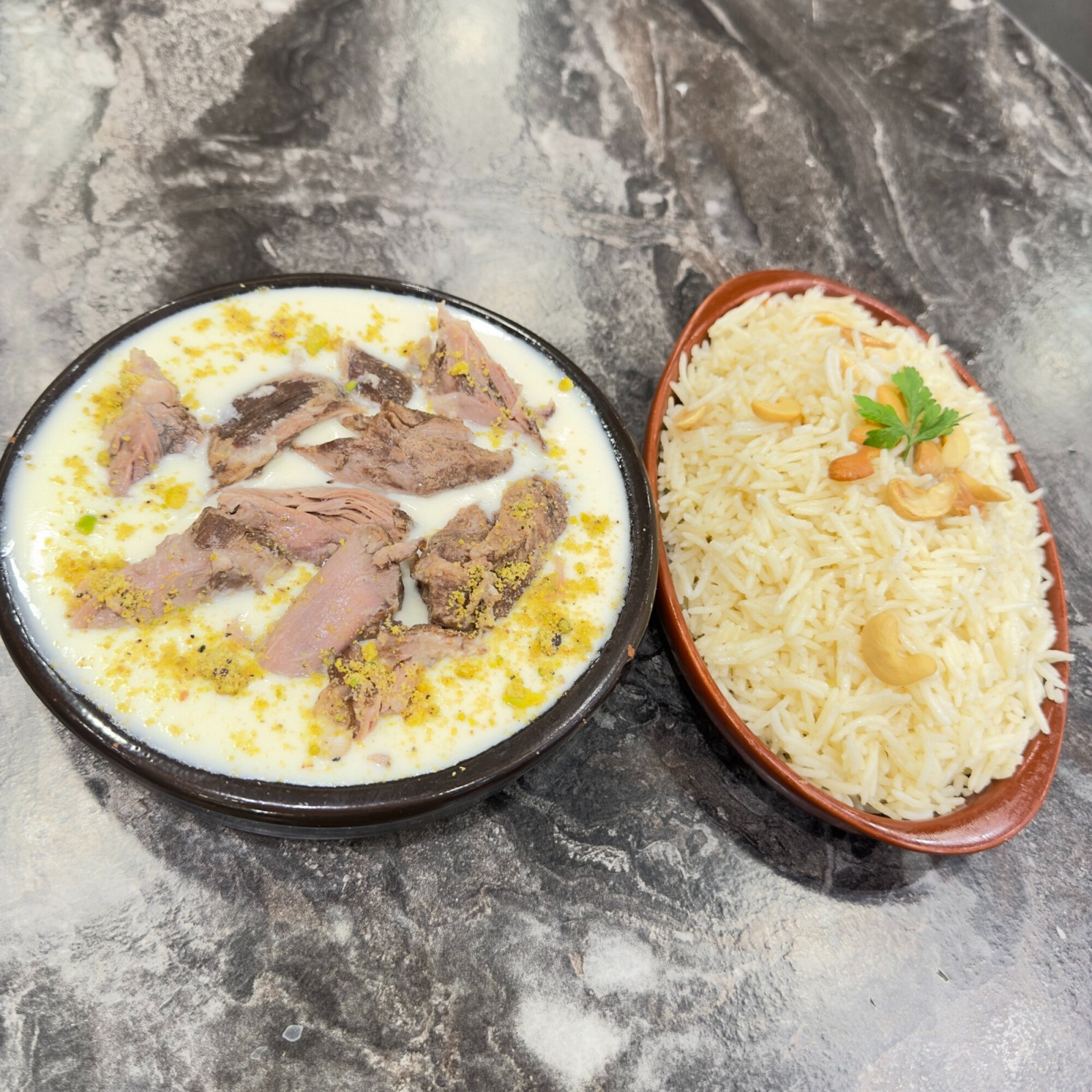 Yogurtlu et ve pilav