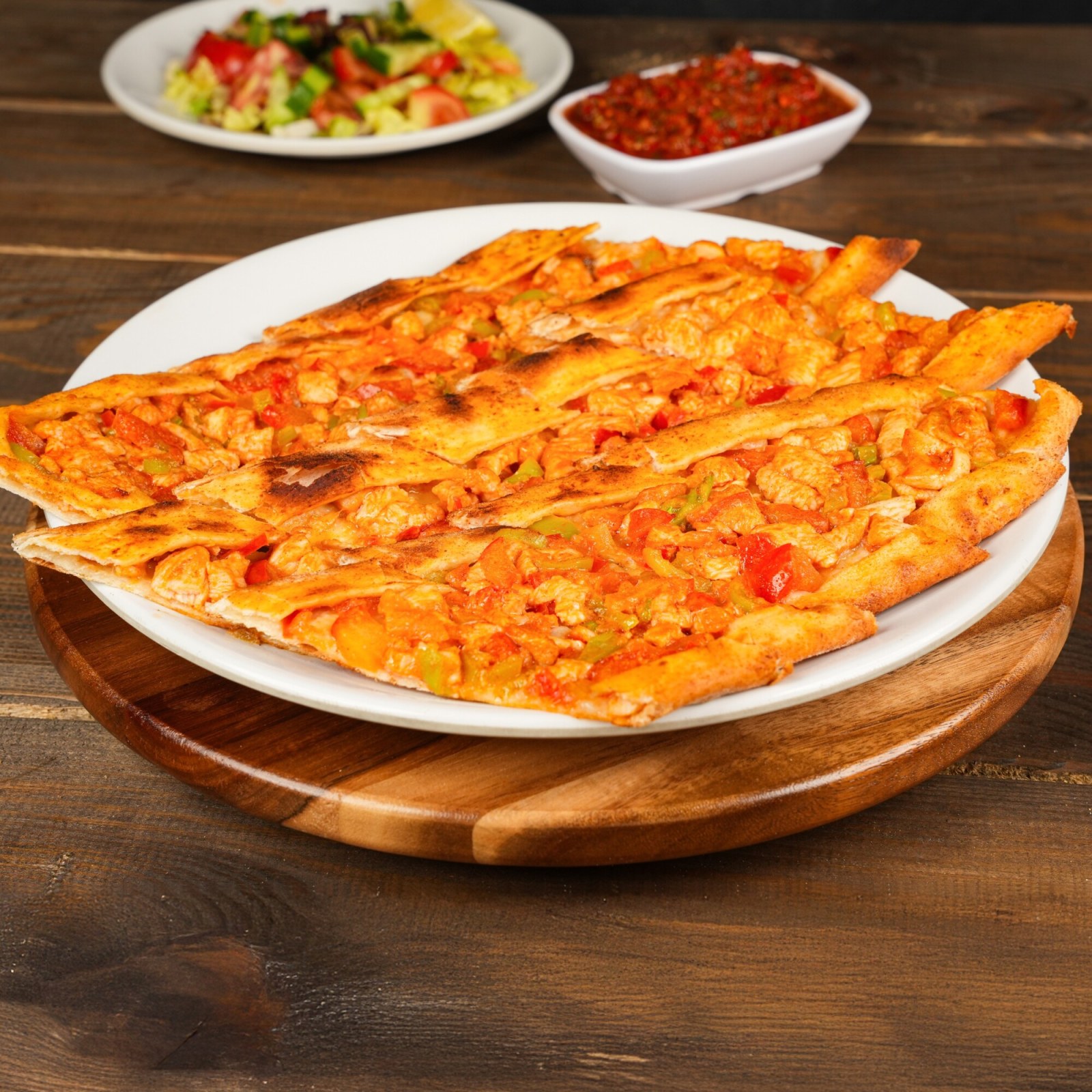 Tavuklu Pide