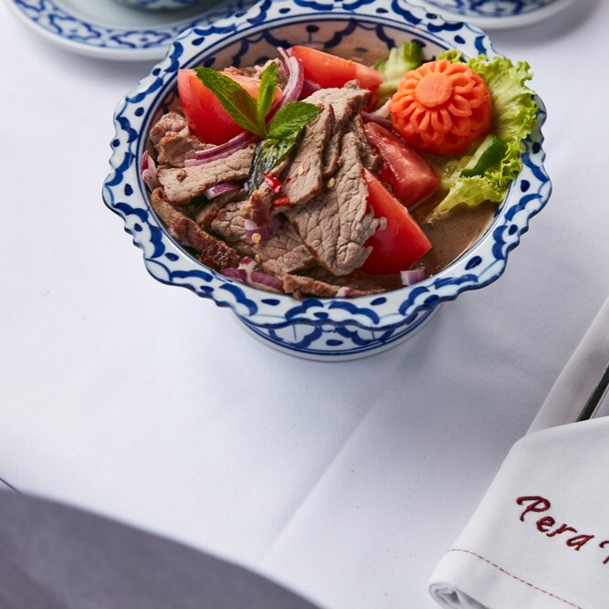 Acılı Izgara Dana Eti Salatası