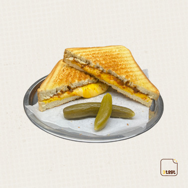 3 Peynirli Tost