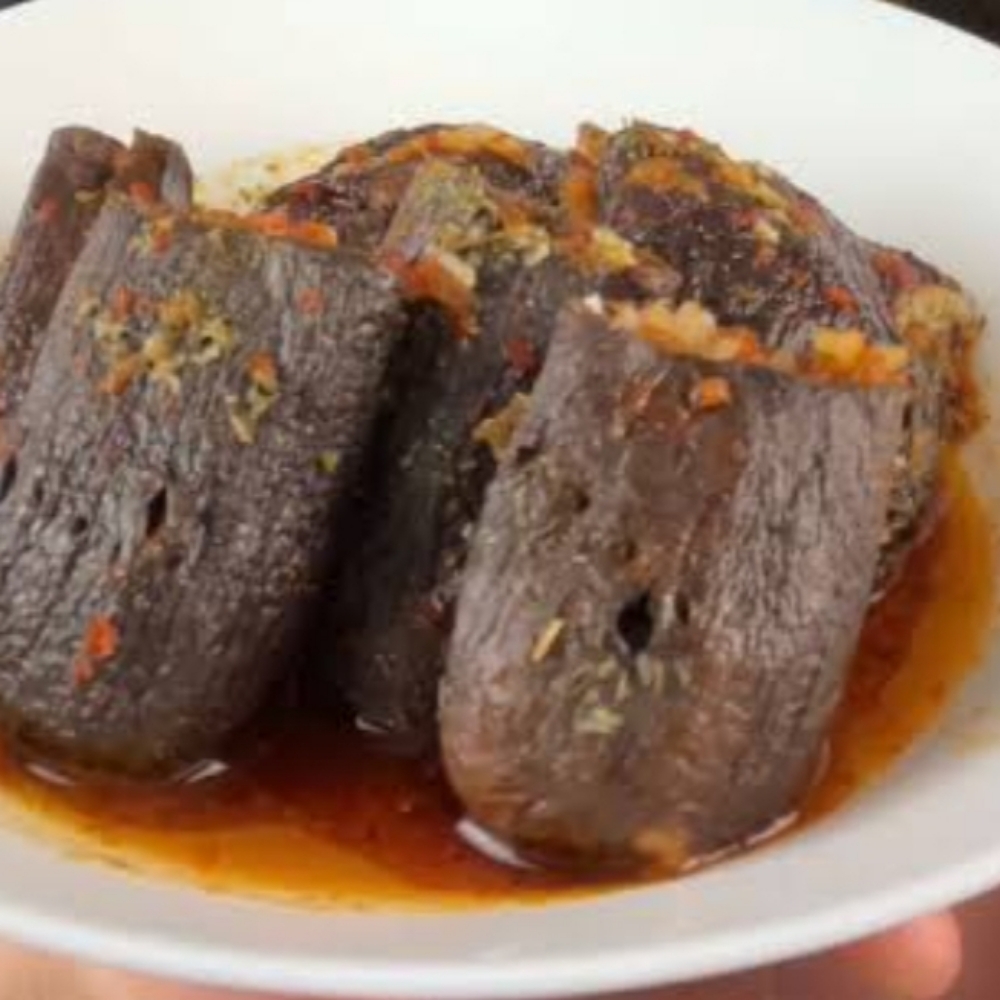Kuru patlıcan dolması