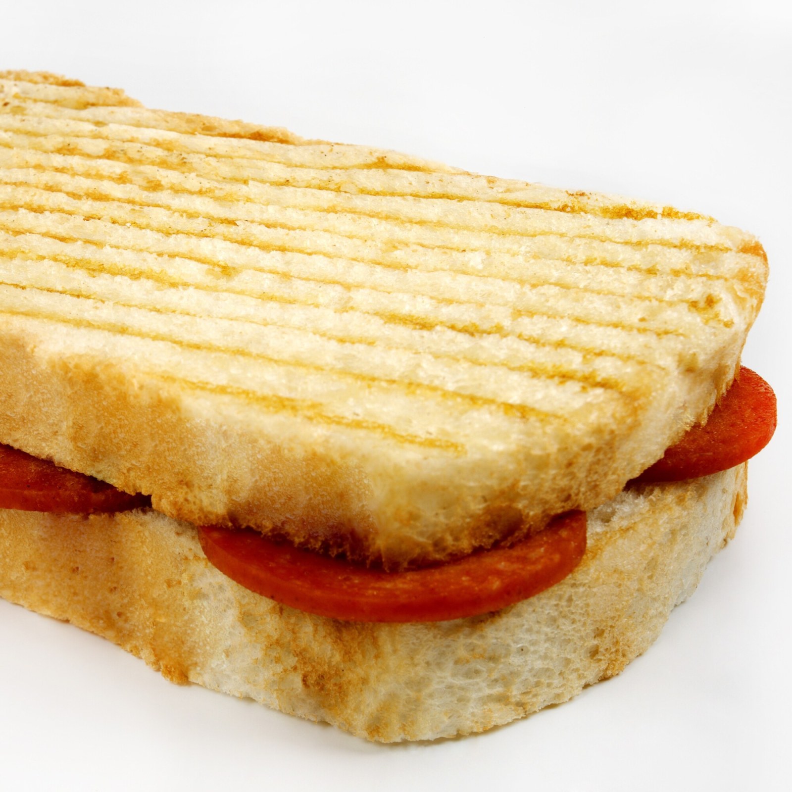 Tost Sade Sucuklu