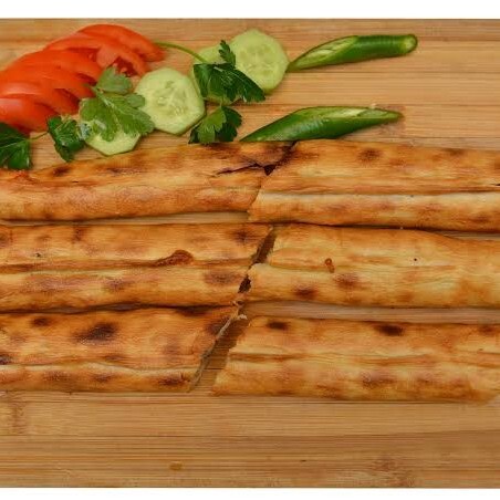 Sucuklu Kaşarlı Pide (Kapalı)