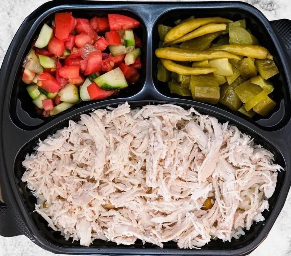 Tavuklu Pilav (1,5 Porsiyon ) Karışık ve Biber turşu ikramlı