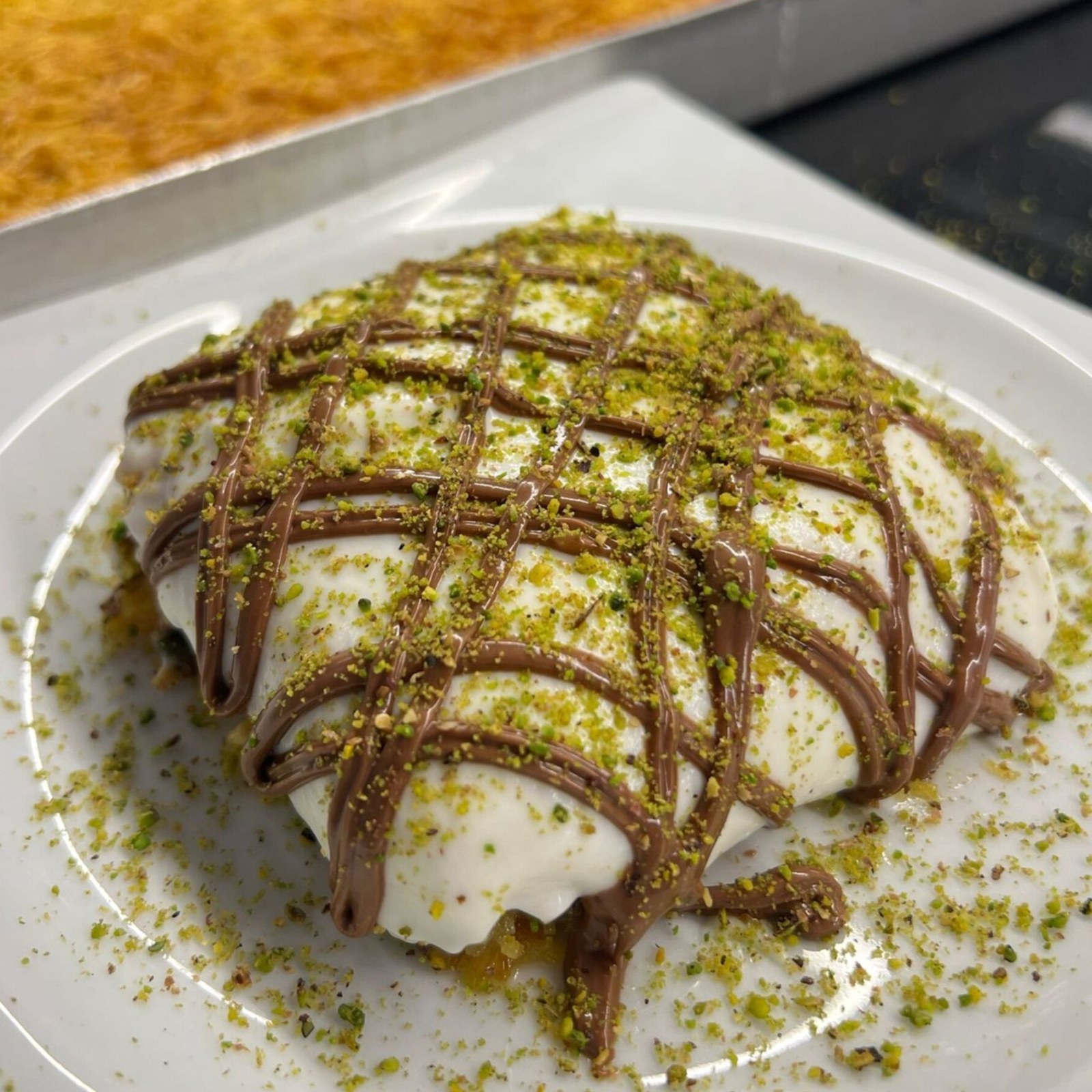 Çikolatalı Fıstıklı Kaymaklı Kadayıf (650 gr)