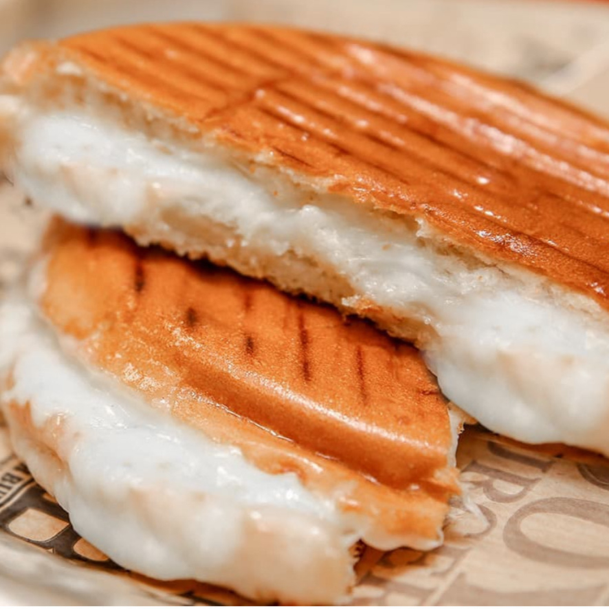 Tam Ekmek Kaşarlı Tost