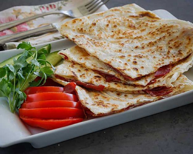 Patatesli Kaşarlı gözleme + Yedigün kutu (330 Ml )