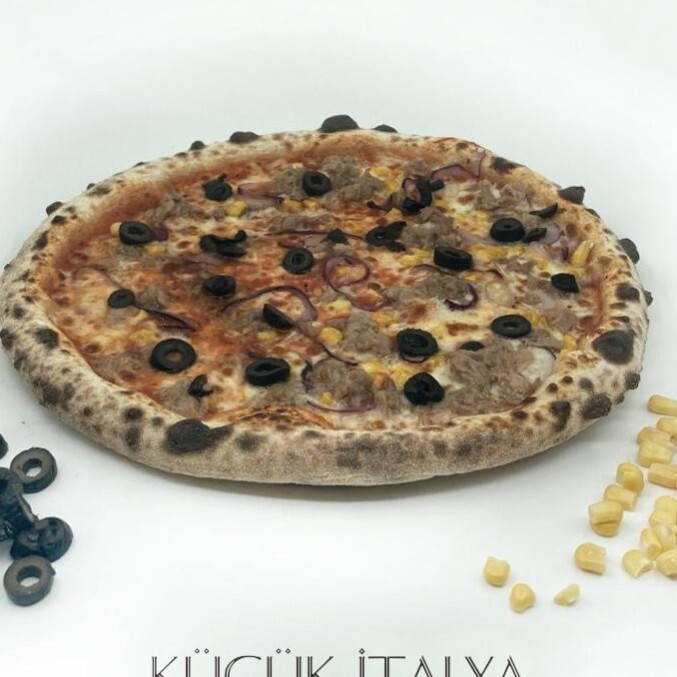 Ton Balıklı Pizza