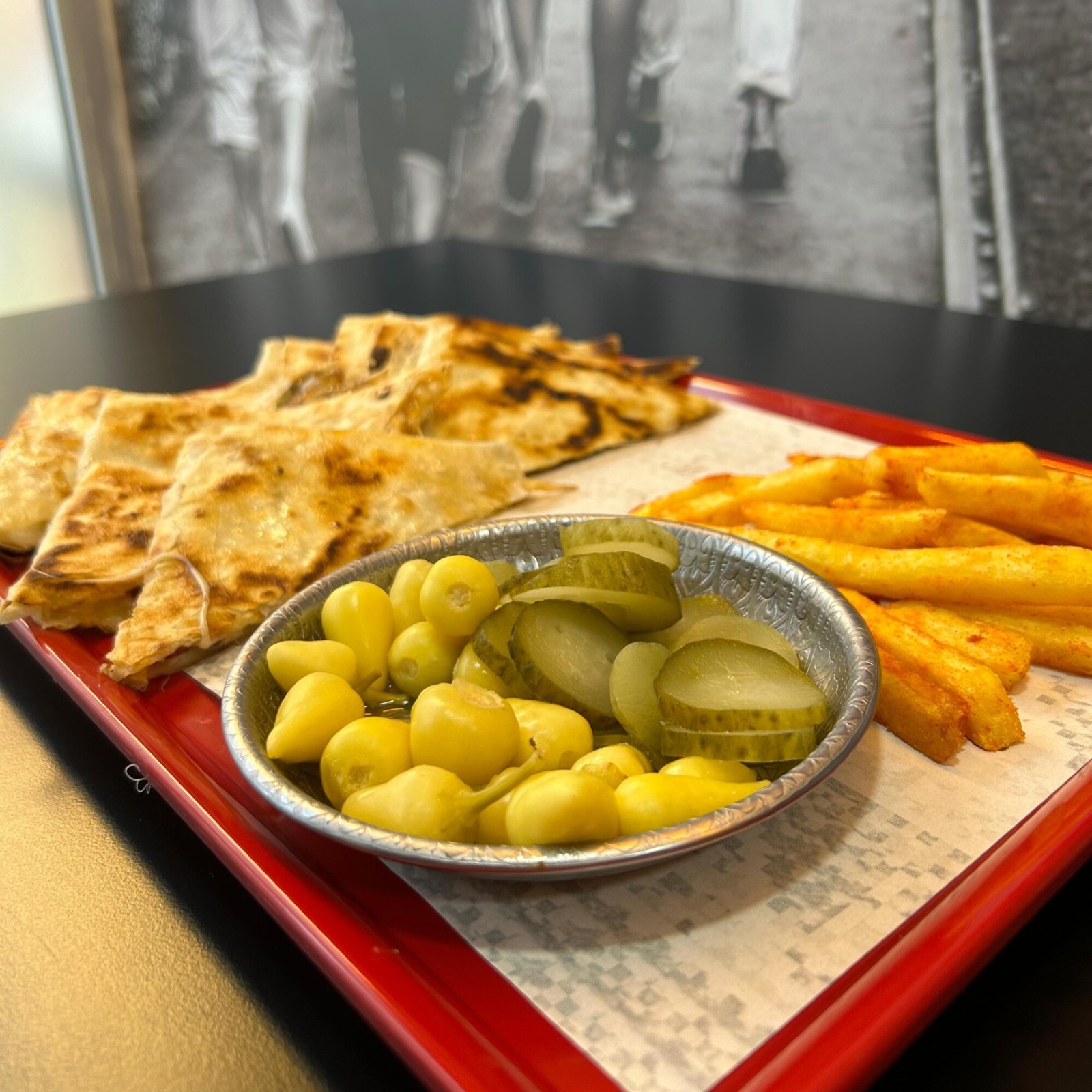 Sucuklu Kaşarlı Yumurtalı Gözleme