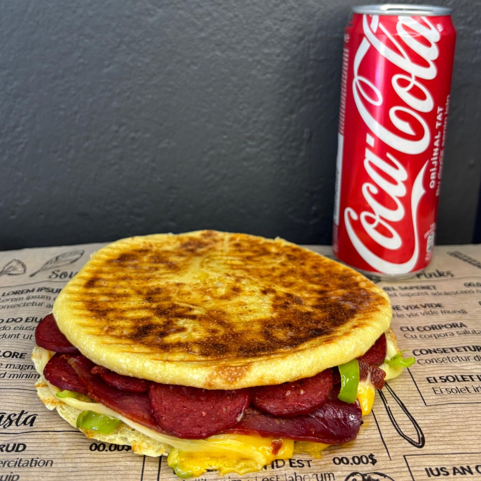 Meşhur Bazlama Selanik Tost + Coca Cola