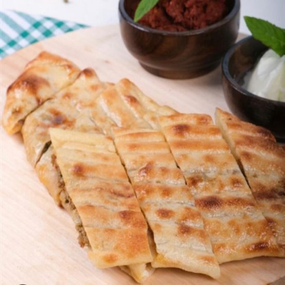 Kıymalı Kır Pidesi