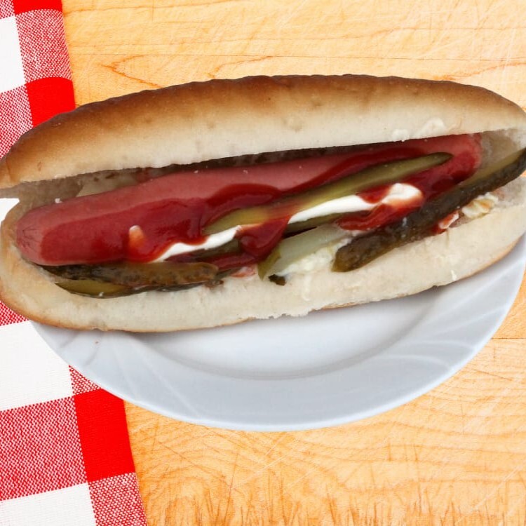 Sosisli Sandviç