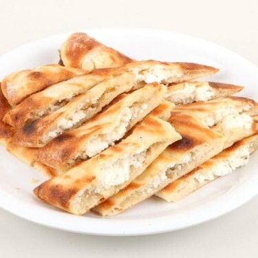 Peynirli Kır Pidesi