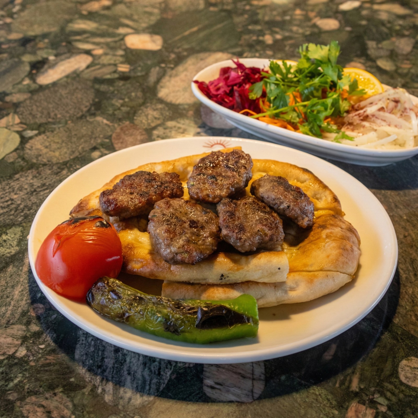Izgara Köfte (Az Porsiyon)