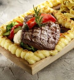 Meşede Steak