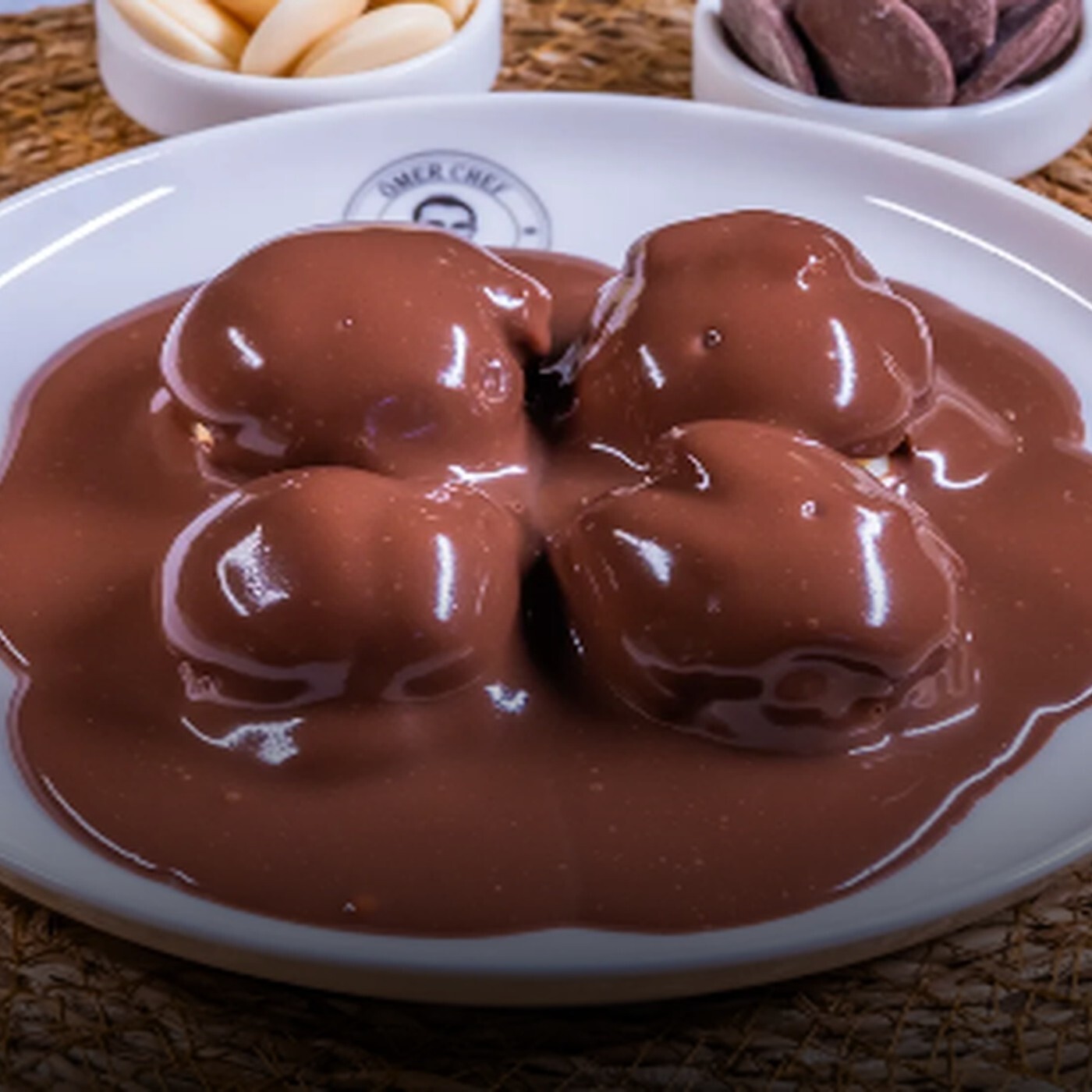 Belçika Çikolatalı Profiterol (500 g) (10 Adet)