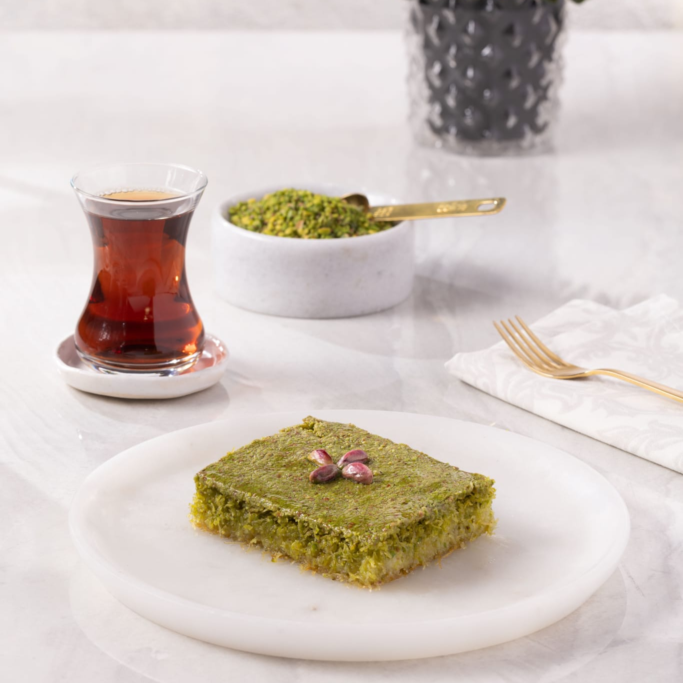 Kaymaklı Fıstık Sinisi (1 kg.)