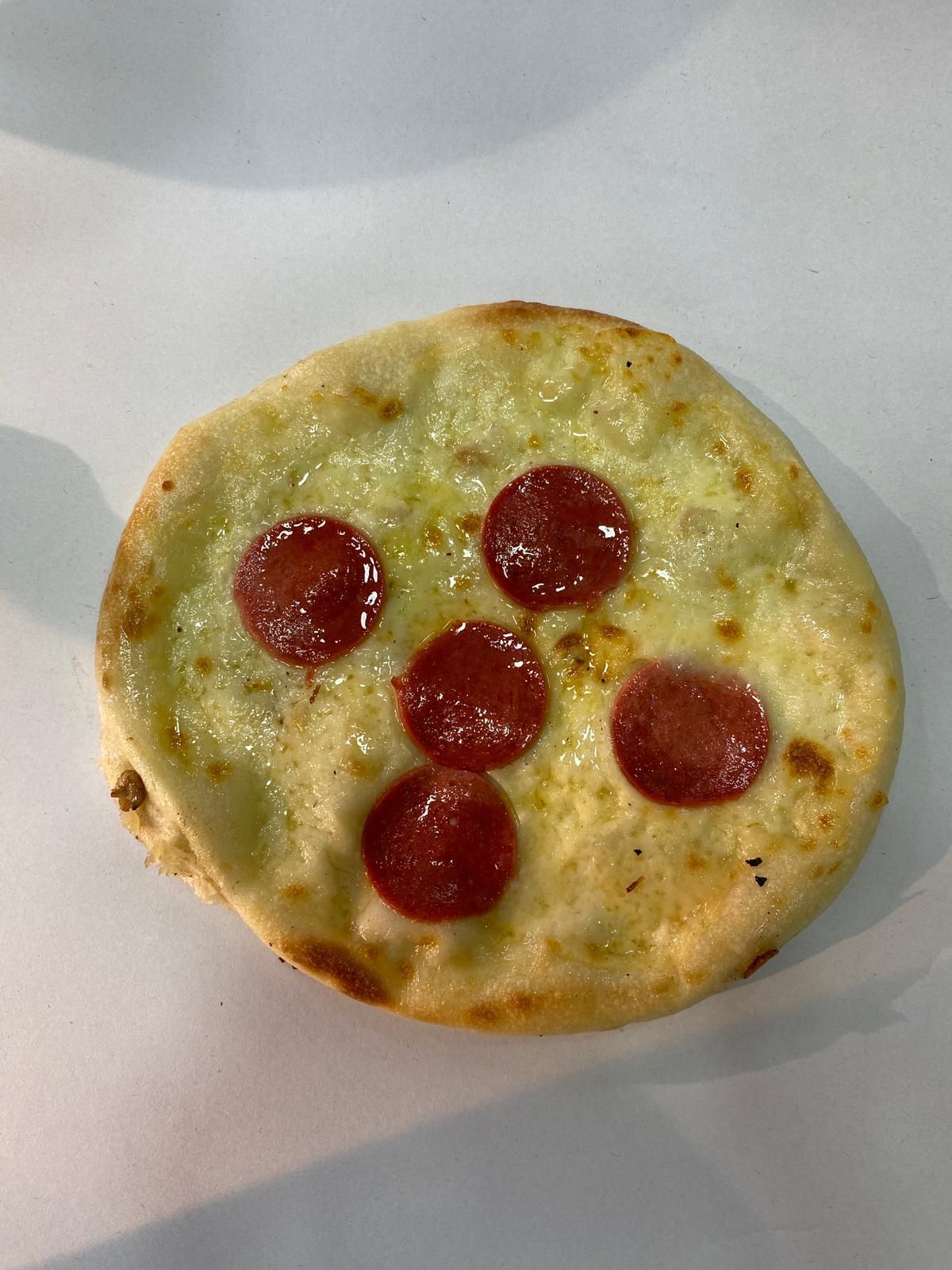 Kaşarlı Sucuklu Güveç Pizza