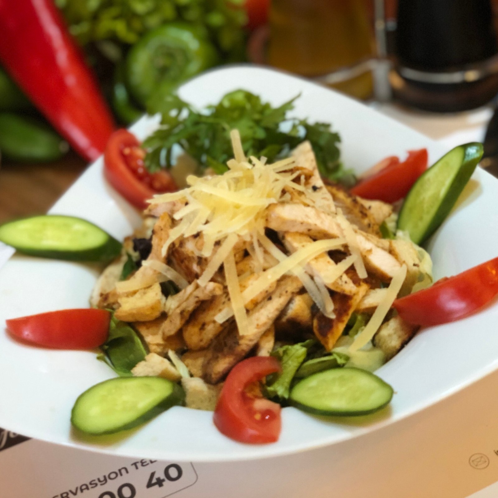 Tavuklu Sezar Salata