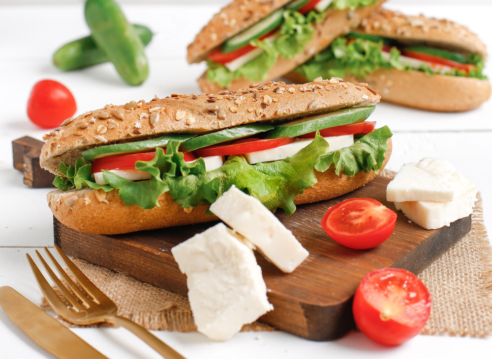 Ezineli Tahıllı Baget Sandviç