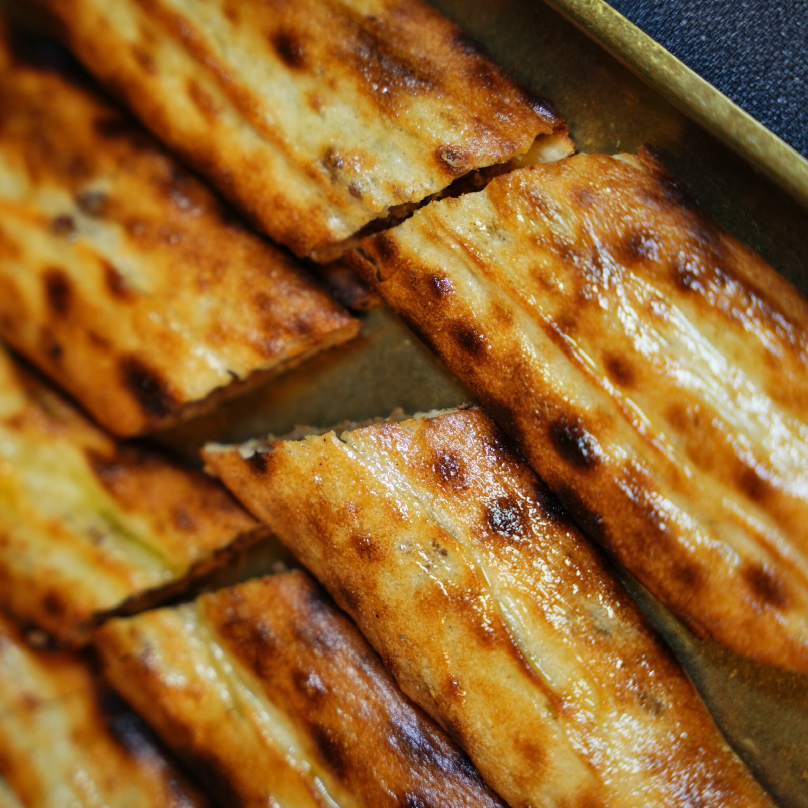 Kavurmalı Kaşarlı Bafra Pidesi