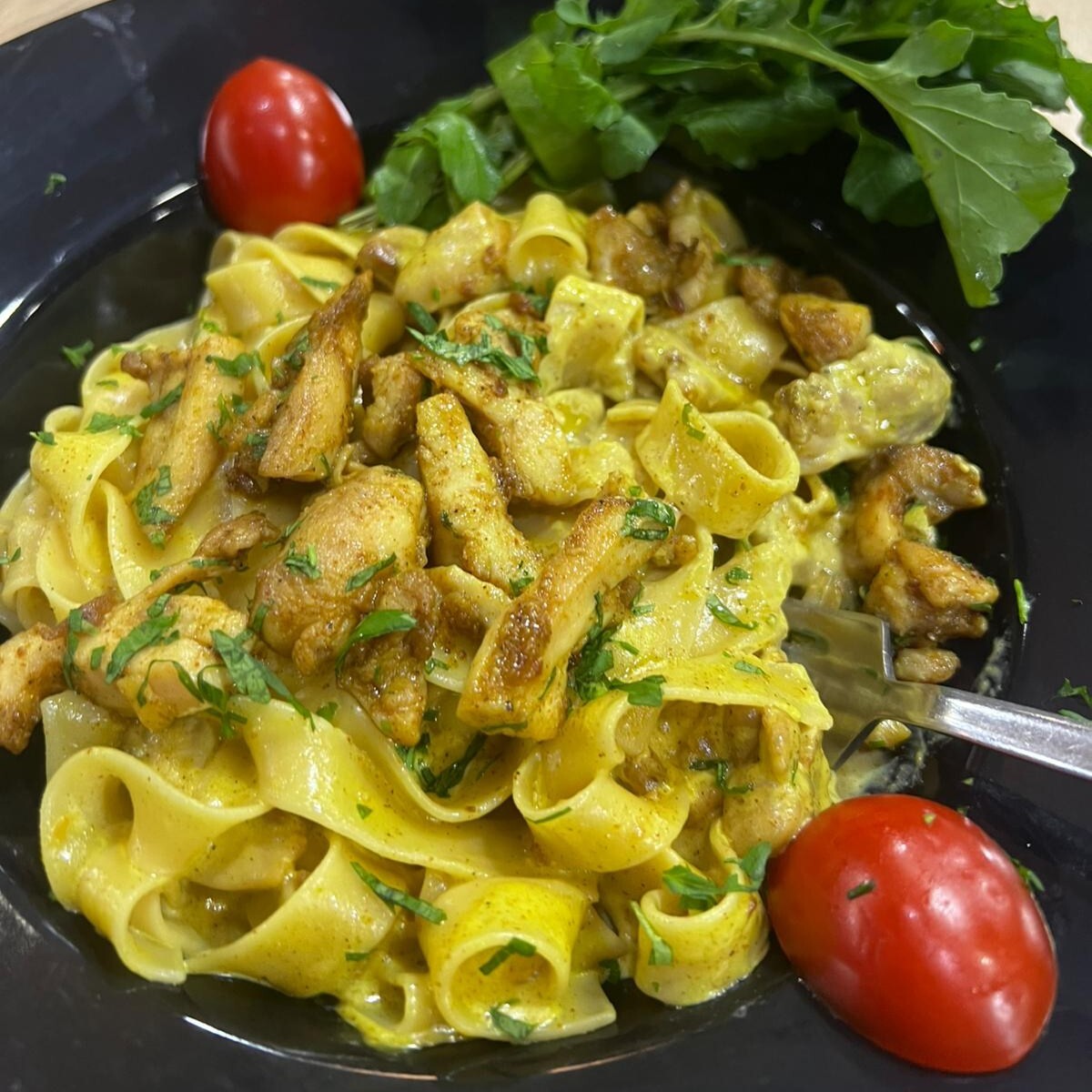 tavuklu mantarlı Makarna