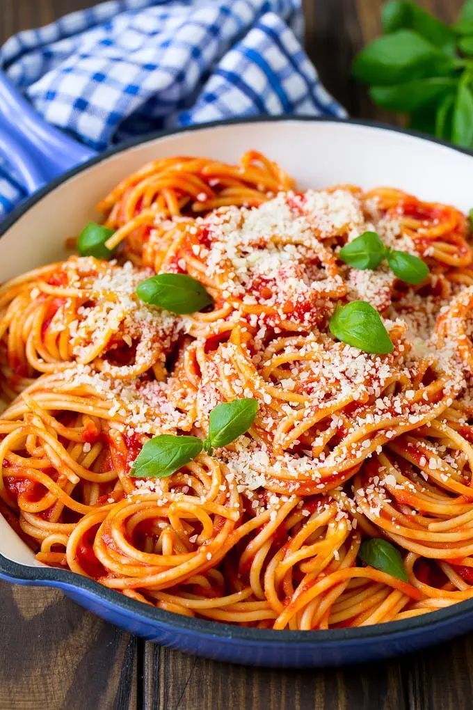 Domatesli Spagetti