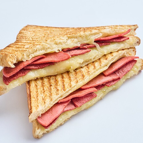Kare Tost Kaşarlı & Salamlı