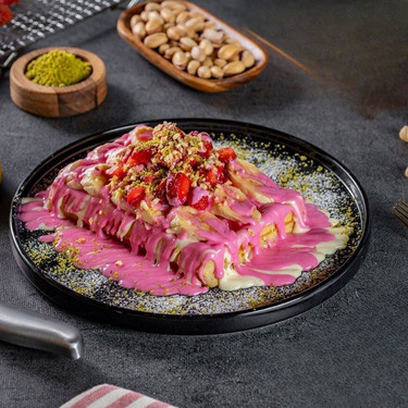 Frambuaz Soslu Waffle