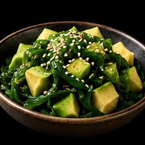 Wakame Salatası Avokadolu
