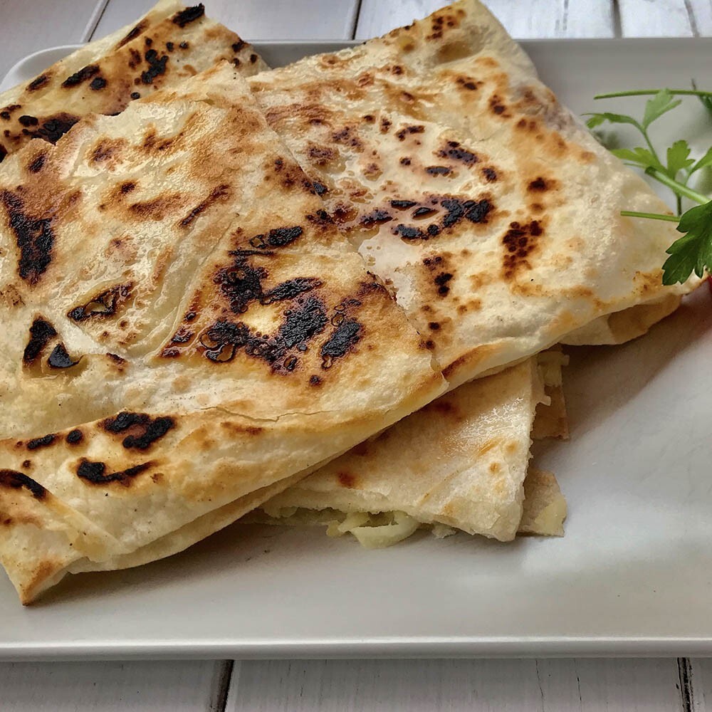 Gözleme Sucuklu