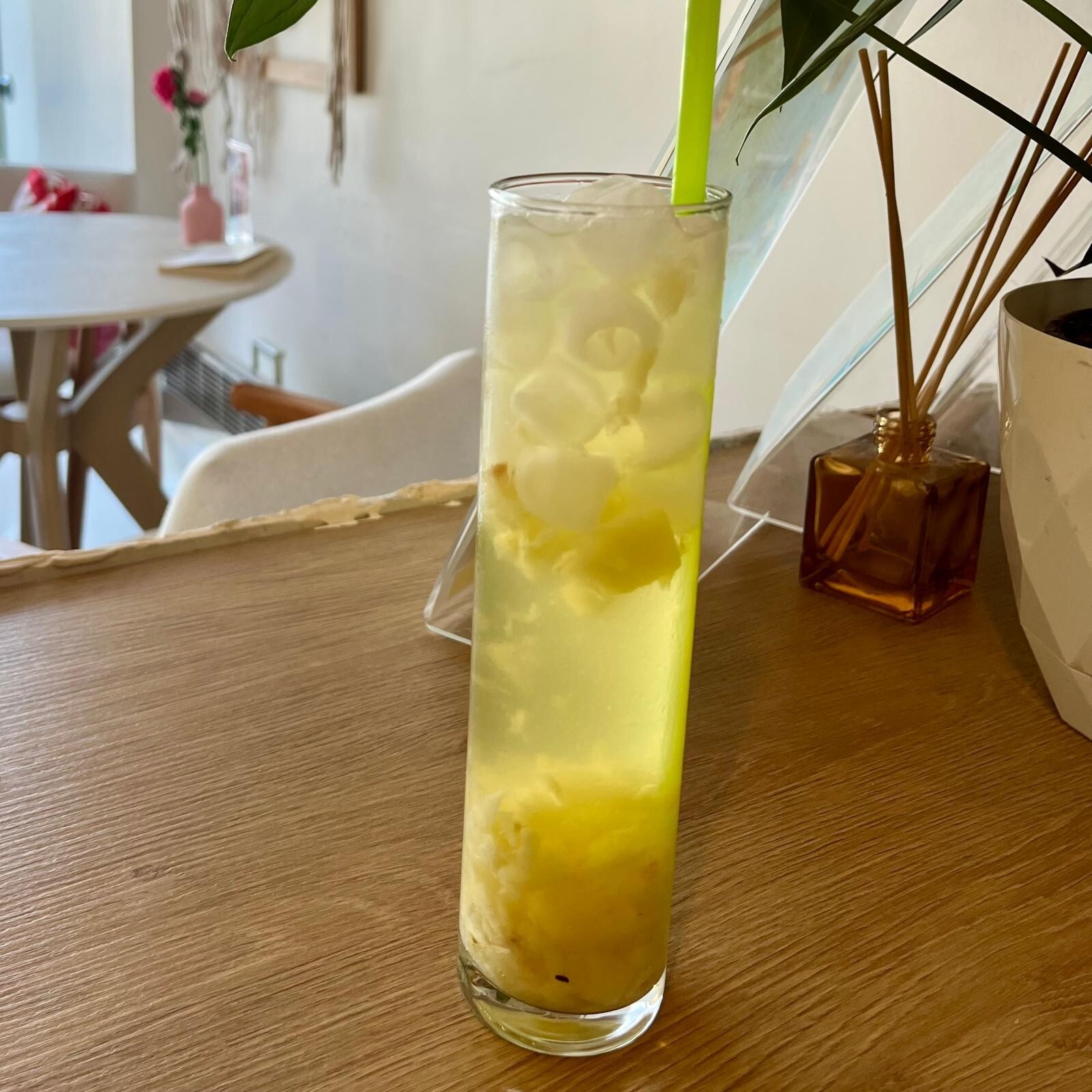 Iced Pineapple Lime