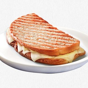 Kaşarlı tost Menü